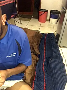 Snapshot of MKbesxxx chatting on 26, 11, 2025 MKbesxxx online show from 26, 11, 2025