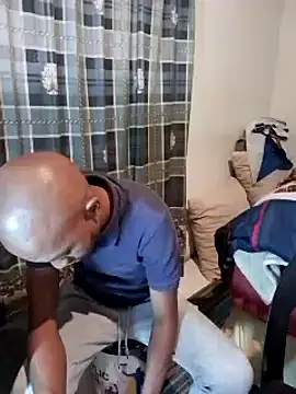 Snapshot of MKbesxxx chatting on 15, 3, 2025 MKbesxxx online show from 15, 3, 2025