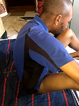 Snapshot of MKbesxxx chatting on 10, 11, 2025 MKbesxxx online show from 10, 11, 2025