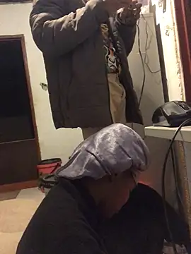 Snapshot of MKbesxxx chatting on 20, 10, 2025 MKbesxxx online show from 20, 10, 2025