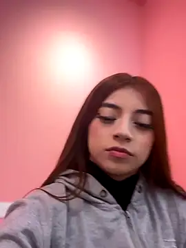 Snapshot of NickyBelmonth chatting on 14, 11, 2025 NickyBelmonth online show from 14, 11, 2025