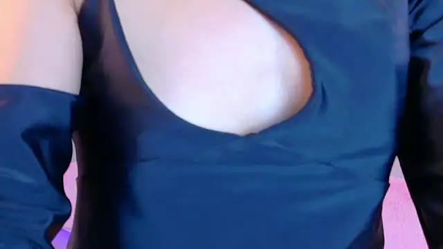 Snapshot of NickyBelmonth chatting on 11, 11, 2025 NickyBelmonth online show from 11, 11, 2025