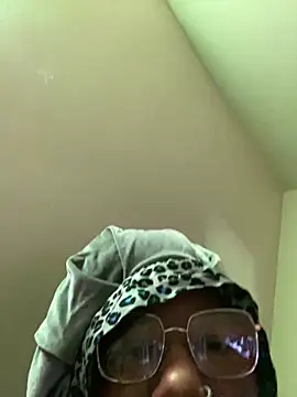 DamnBubbles online show from 28, 2, 2026