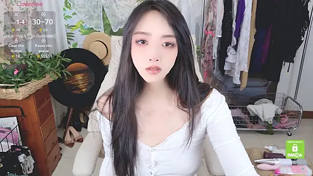 xiaotiantian-76 online show from 17, 5, 2026