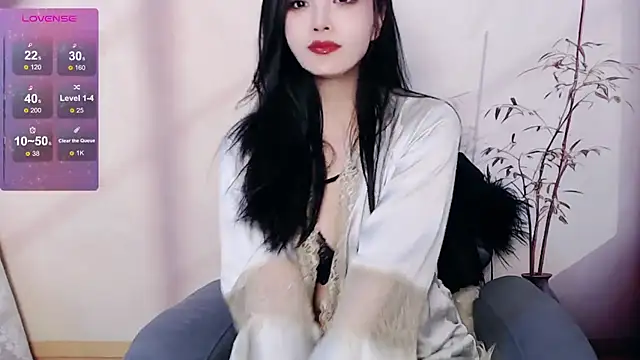 xiaotiantian-76 online show from 9, 3, 2025