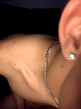 gabrielzinnnn085 online show from 18, 10, 2025