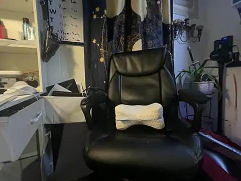 Trystan Spellman online show from 22, 2, 2026