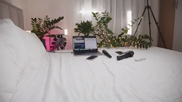 SexyGames online show from 8, 9, 2025