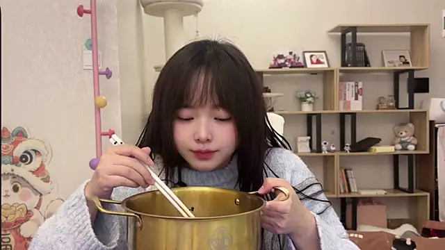 Chenjing0 online show from 14, 11, 2025