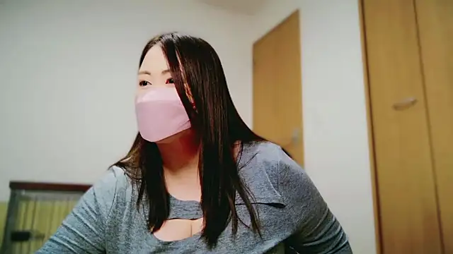  SANAchan  online show from 25, 2, 2025