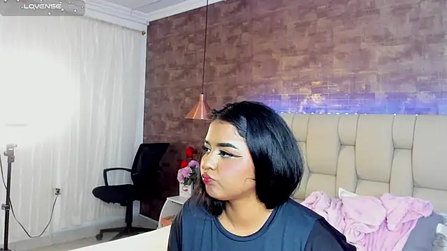 Scarlet lace online show from 9, 2, 2025