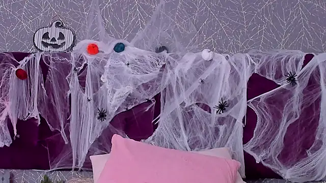 LiaCathaleya online show from 10, 10, 2025