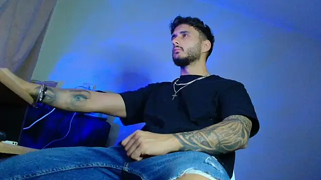 XanderCage99 online show from 9, 10, 2025