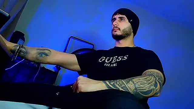 XanderCage99 online show from 2, 2, 2026