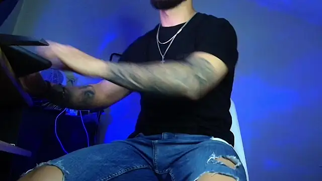 XanderCage99 online show from 11, 6, 2026