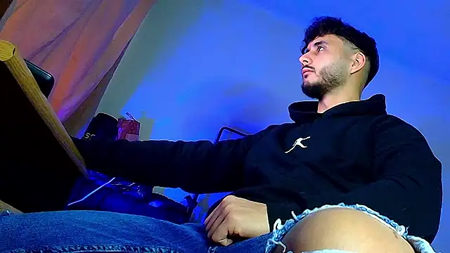 XanderCage99 online show from 15, 1, 2026