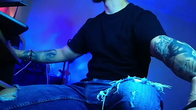 XanderCage99 online show from 13, 5, 2026