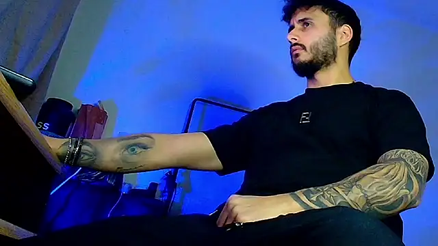 XanderCage99 online show from 18, 12, 2025