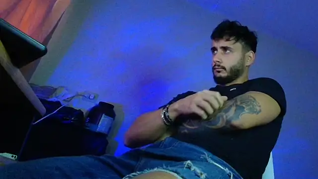 XanderCage99 online show from 25, 10, 2025