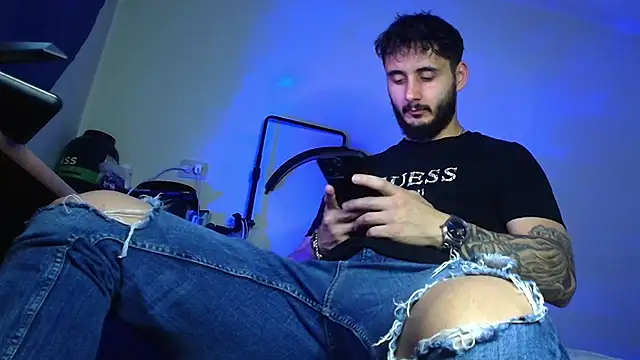 XanderCage99 online show from 17, 6, 2026
