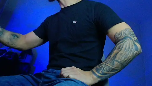 XanderCage99 online show from 24, 10, 2025