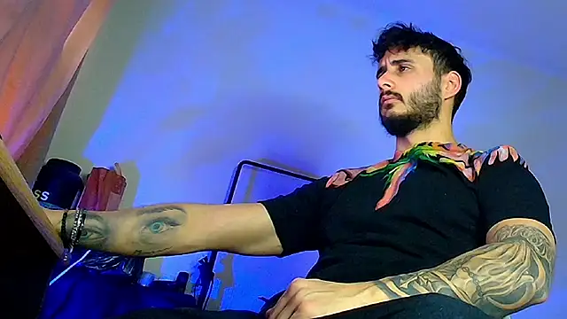 XanderCage99 online show from 19, 12, 2025