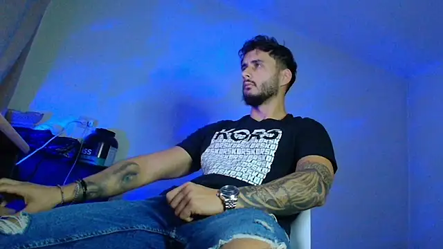 XanderCage99 online show from 10, 10, 2025