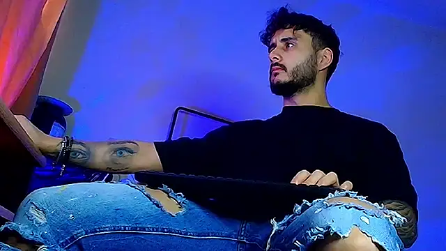 XanderCage99 online show from 9, 2, 2026