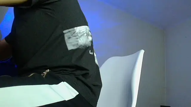 XanderCage99 online show from 24, 11, 2025