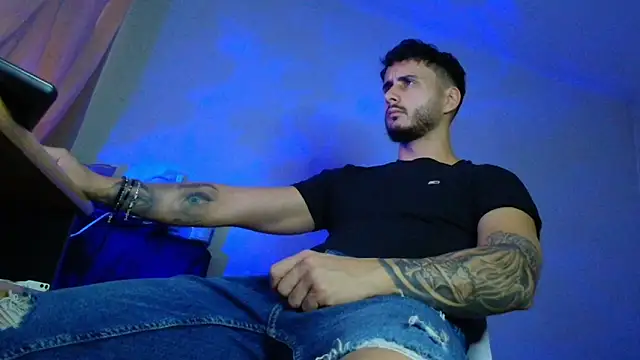 XanderCage99 online show from 16, 10, 2025