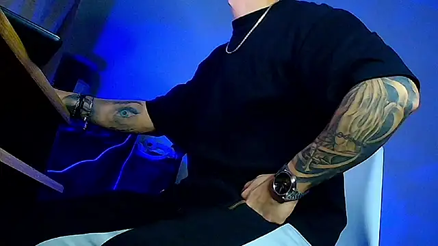 XanderCage99 online show from 12, 2, 2026