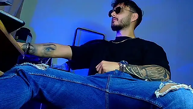 XanderCage99 online show from 22, 2, 2026