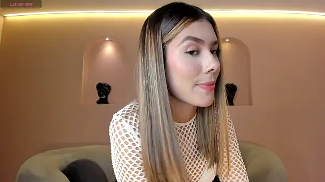 Snapshot of NiaSalvatore chatting on 9, 7, 2026 NiaSalvatore online show from 9, 7, 2026