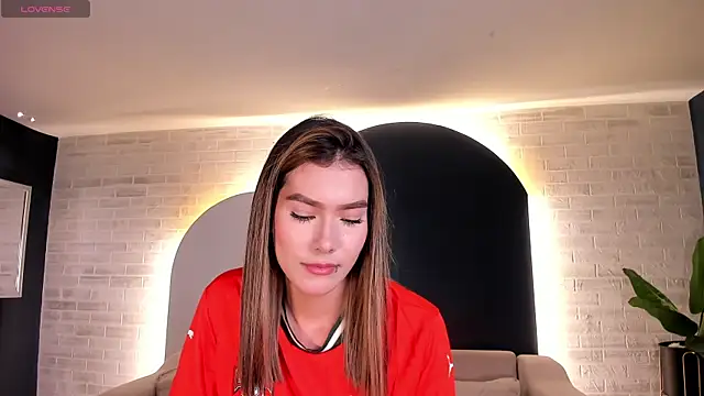 Snapshot of NiaSalvatore chatting on 12, 6, 2026 NiaSalvatore online show from 12, 6, 2026