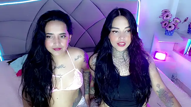 Carolaine01 online show from 18, 1, 2026