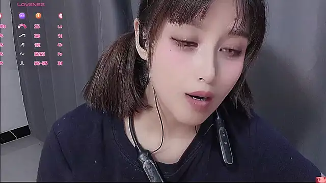 Lucky-xiuxiu online show from 30, 9, 2025