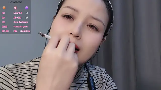 Lucky-xiuxiu online show from 4, 12, 2025