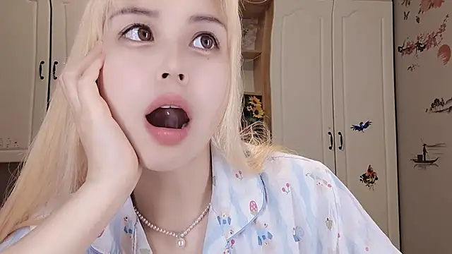 Lucky-xiuxiu online show from 14, 3, 2025