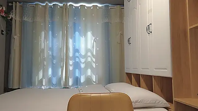 Lucky-xiuxiu online show from 20, 3, 2025