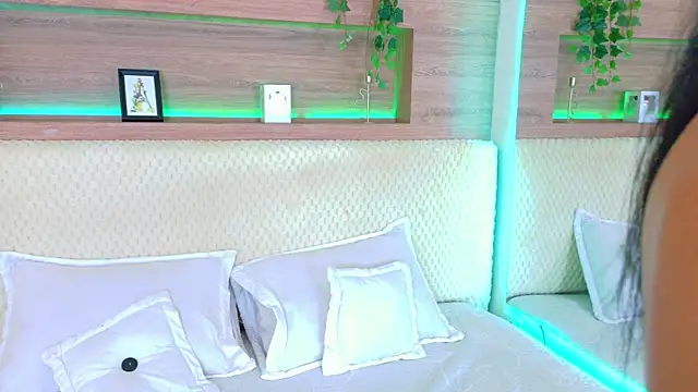 Snapshot of AbieHills chatting on 10, 9, 2025 AbieHills online show from 10, 9, 2025