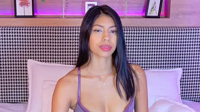 Snapshot of AbieHills chatting on 10, 3, 2025 AbieHills online show from 10, 3, 2025