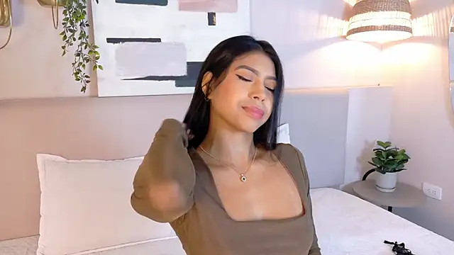 Snapshot of AbieHills chatting on 25, 11, 2025 AbieHills online show from 25, 11, 2025