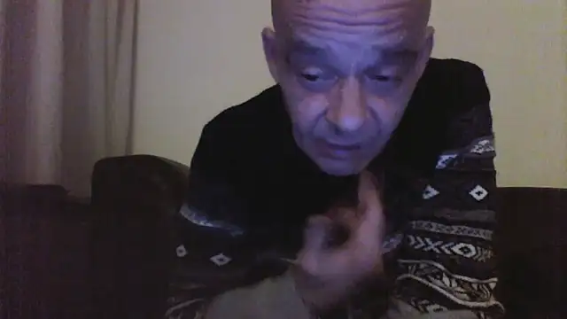 horndude187187 online show from 12, 1, 2025
