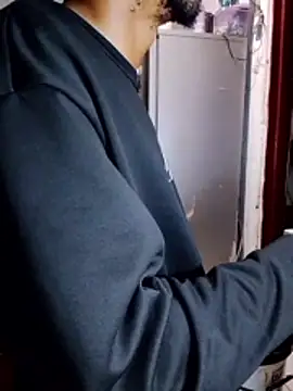 KMbesxxx online show from 5, 12, 2025