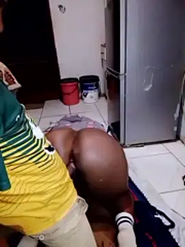 KMbesxxx online show from 16, 11, 2025