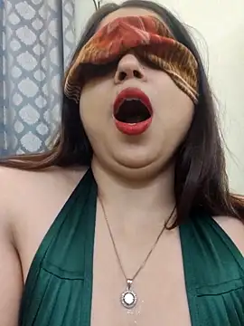 shreya1765 online show from 22, 10, 2025