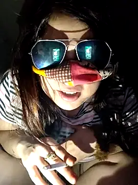 shreya1765 online show from 12, 3, 2025