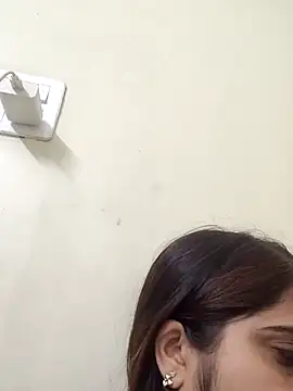 shreya1765 online show from 23, 11, 2025