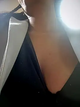 BELLA--26 online show from 2, 10, 2025