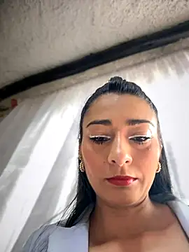 BELLA--26 online show from 15, 9, 2025